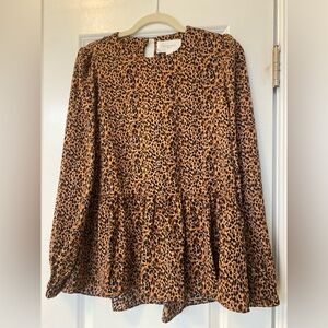 Tuckernuck XS Leopard Print Top. EUC